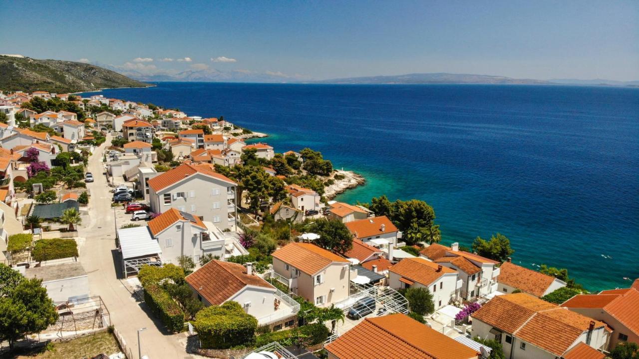 Apartments Lumini Trogir Buitenkant foto